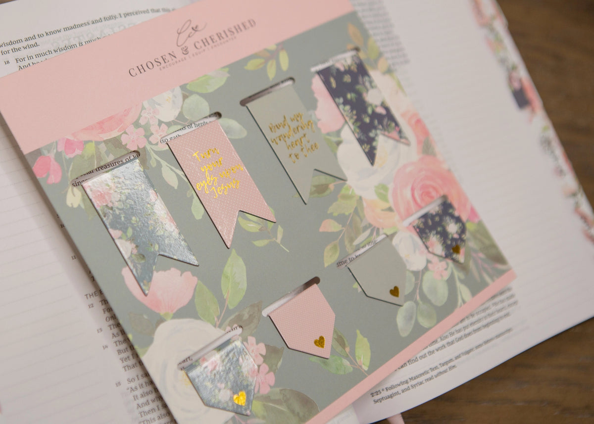 Sage Floral Magnetic Bookmarks